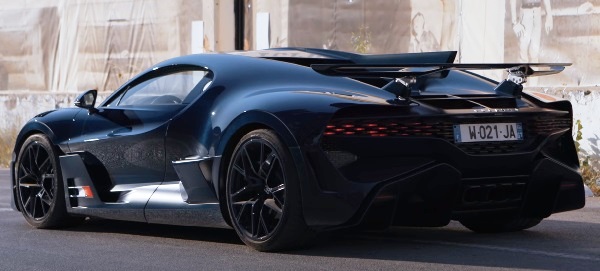Bugatti Divo hypercar.