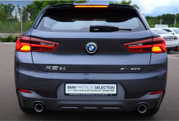 BMW X2 2021.