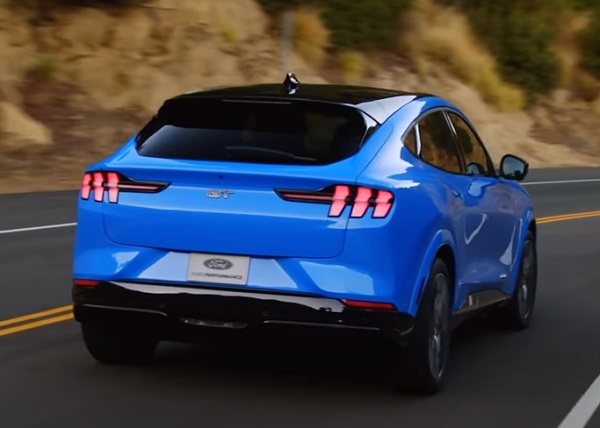 Ford Mustang Match-E 2020-2021.