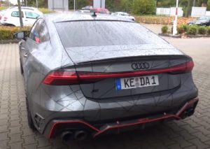 Audi RS7 2021.