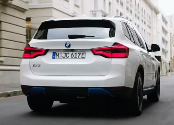 BMW iX3 2021.