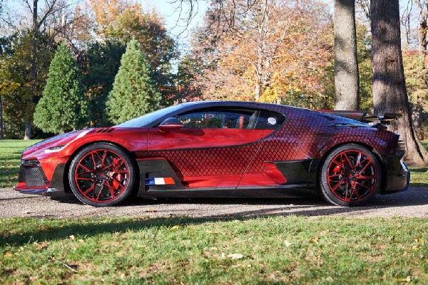 Bugatti Divo Lady Bug 2021.