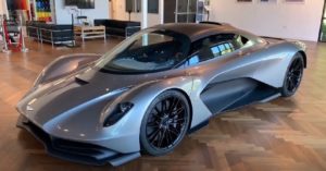 Aston Martin Valhalla 2022.