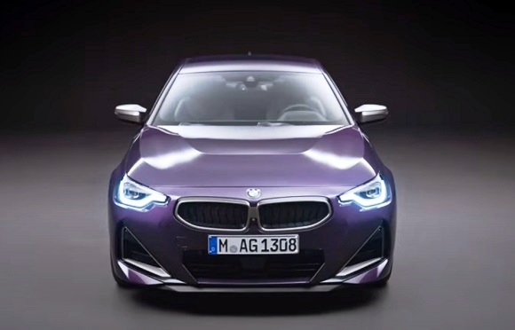 BMW M240i xDrive 2022.