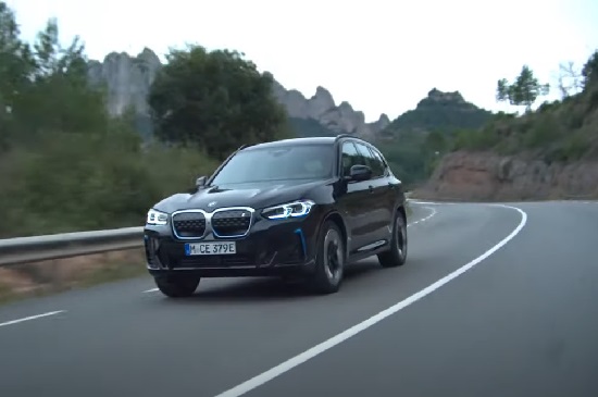 BMW iX3 2022.