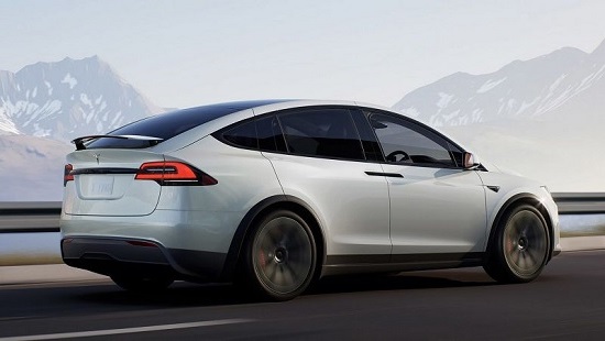Tesla Model X 2022.
