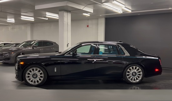 Rolls-Royce Phantom 2022.