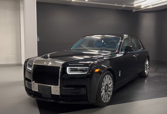 Rolls-Royce Phantom 2022.