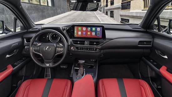 Lexus UX 2023.