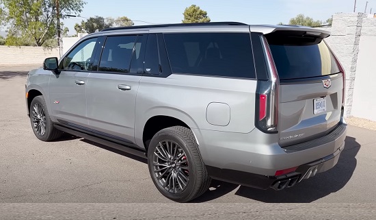 The updated Cadillac Escalade-V 2023.