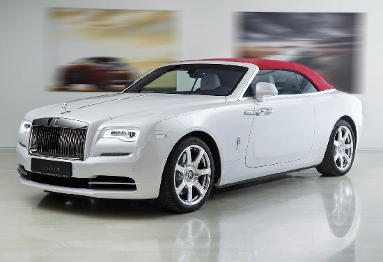 Rolls-Royce Dawn 2023.