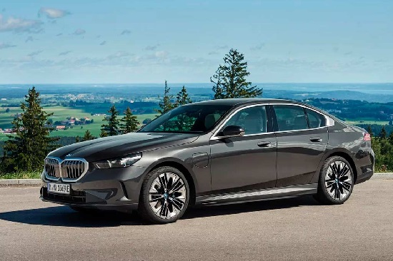 BMW 5-Series (G60) 2024.
