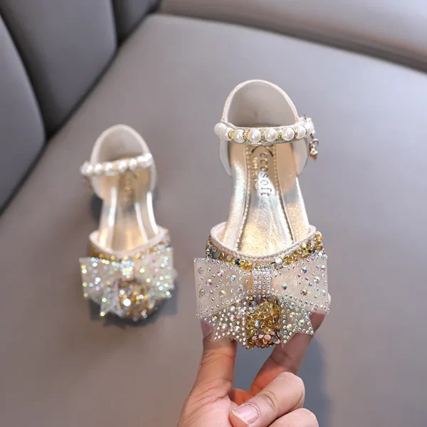 2023 Summer Princess Girls Sandals Sequins Rhinestone Bow Girls Shoes New Baby Perform Prewalker Leather Casual Shoes